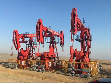 Oil Pump Jack / Double Horse Head Pumping Unit