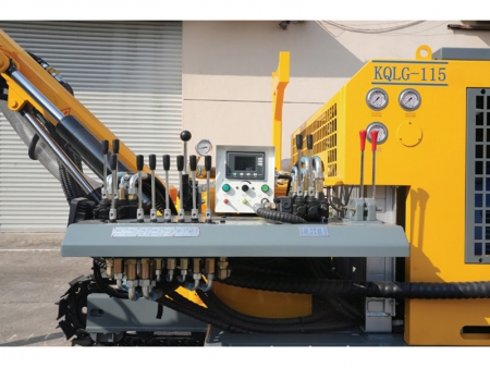 KG200GF Photovoltaic Drilling Rig