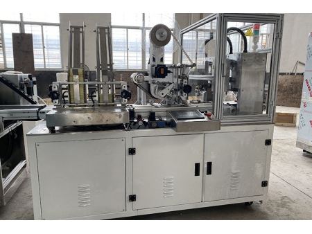 Fully Automatic Wet Wipes Lid Applicator Machine