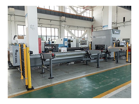 Medium-heavy Three-chuck Tube Laser Cutting Machine, BK Series