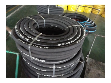 R4 Oil Suction and Delivery Hose