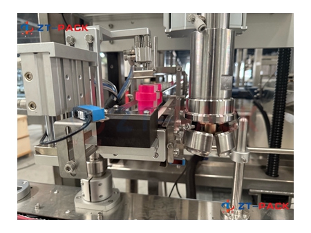 Automatic Tracking Two-Head Capping Machine