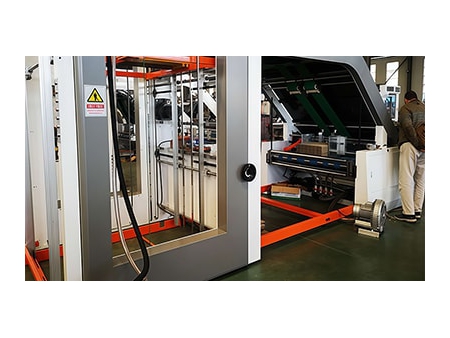 Automatic Flute Laminating Machine