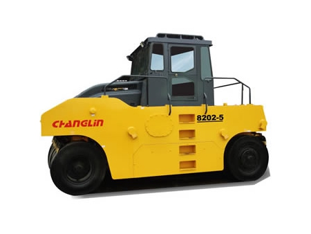 8202-5 Road Roller