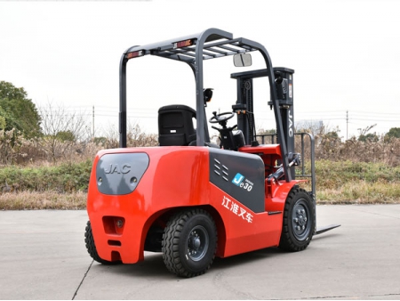 Electric Forklift (2-3T Four Wheel Forklift, JE Series)