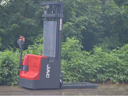 1.5-2T Walkie Electric stacker (Strengthen model)