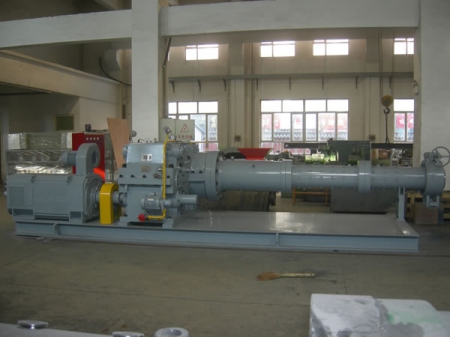 Pin-Barrel Cold Feed Rubber Extruder