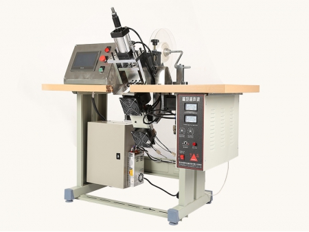 Ultrasonic Tape Cutting Machine