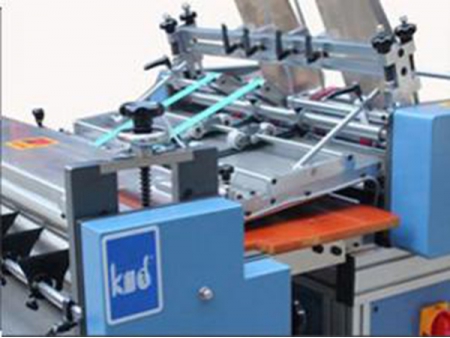 Children Board Book Gluing Machine with Wire Mesh for Saving Glue