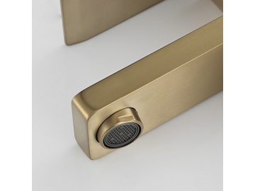 Single handle brushed gold basin faucet  SW-BFS012(1)