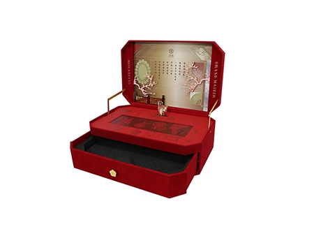 Custom Leather Boxes & Suede Boxes