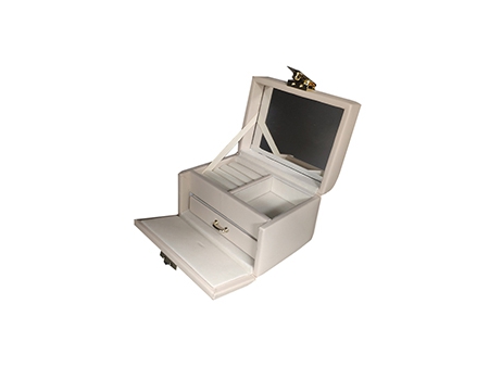 Custom Leather Boxes & Suede Boxes