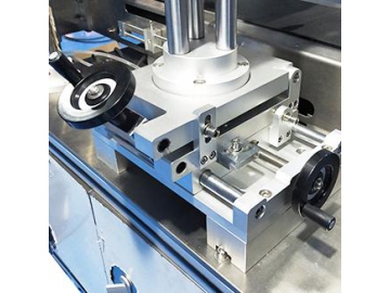 AS-P05D Print and Apply Labeling System (Top Labeling)