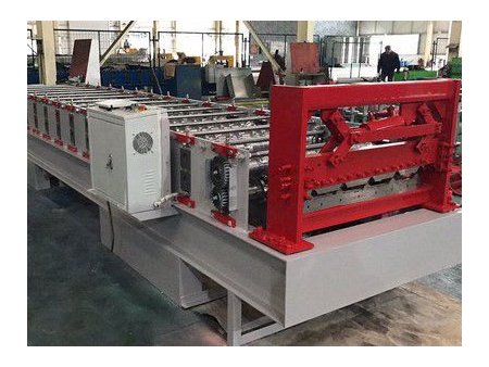 YX25-840 Roof Panel Roll Forming Machine