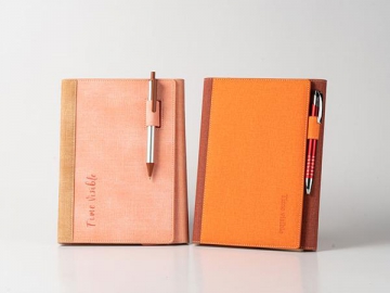 Leather Trifold Notebooks – Magnetic Closure