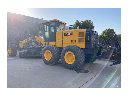 735T Motor Grader