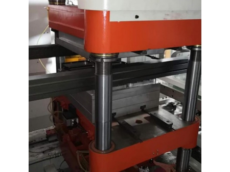 Positive and Negative Pressure Plastic Thermoforming Machine, DB-680/420