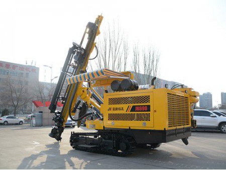 Integrated Hydraulic Crawler Mounted DTH Drilling Rig