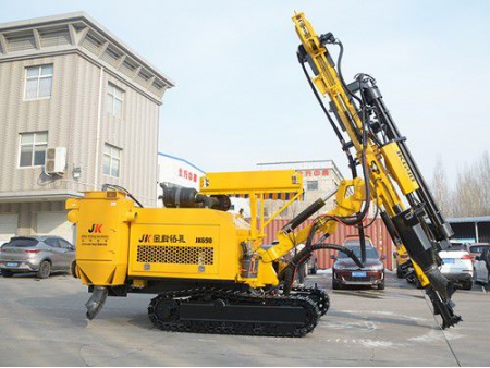 Integrated Hydraulic Crawler Mounted DTH Drilling Rig