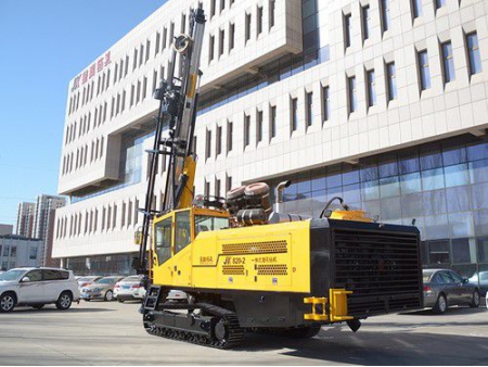 Integrated Hydraulic Crawler Mounted DTH Drilling Rig