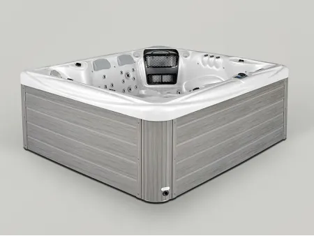 8 Person Hot Tub