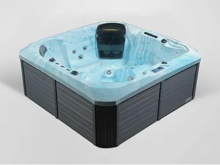 6 Person Hot Tub