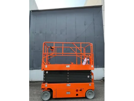 Self-Propelled Scissor Lift  (Hydraulic Drive)