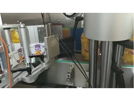 Wrap Around Labeling Machine with Wrap Belt