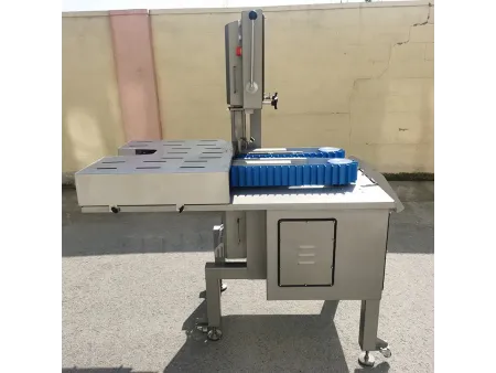 Automatic Frozen Meat Bandsaw (into 2 Pieces)