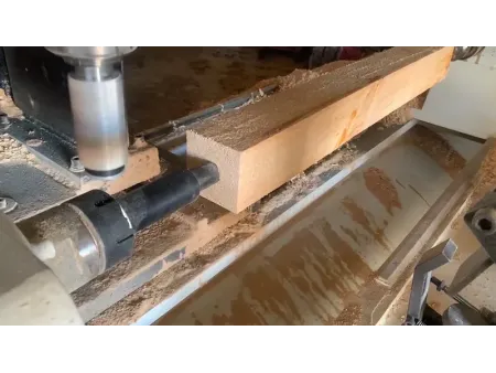 4 Axis CNC Wood Lathe