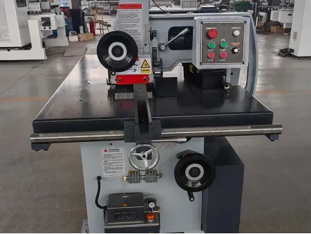Straight Line Rip Saw