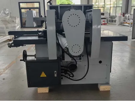 Straight Line Rip Saw
