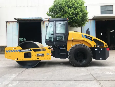 GYS20J  Single Drum Vibratory Roller / Soil Compactor