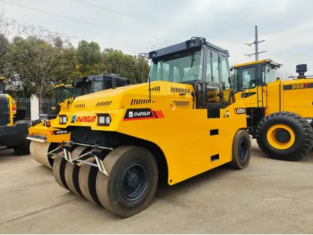 GYR16  Pneumatic Tire Roller