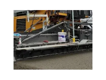 GYA4500  Track Asphalt Paver