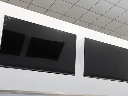 Multiplace Cylindrical Hyperbaric Oxygen Chamber