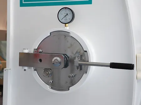 Multiplace Cylindrical Hyperbaric Oxygen Chamber (Omega Shape)