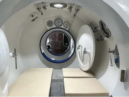 Diving Decompression Chamber