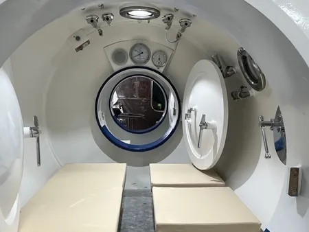 Diving Decompression Chamber