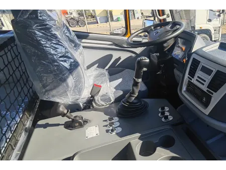 4×2 Dump Truck