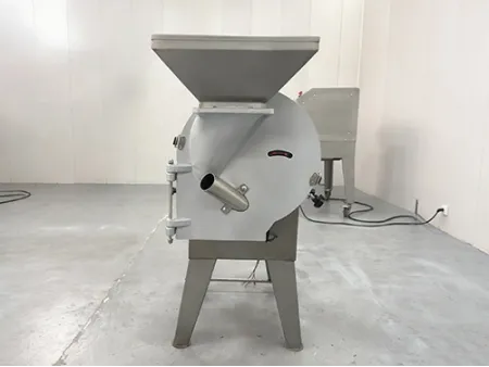 Multifunctional Vegetable Cutting Machine