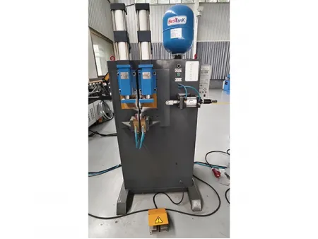 Round Angle Flange Butt Welding Machine
