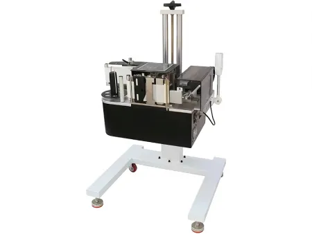 Automatic Labeling Machine