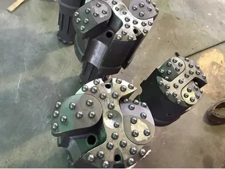 Concentric Casing Drilling System with Foot-Wings