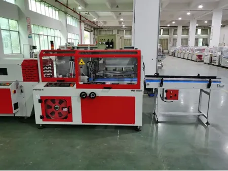 Automatic Shrink Wrapping Machine with Side Sealer