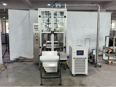 Vertical Form Fill Seal Machine for Air Free Liquid Packs