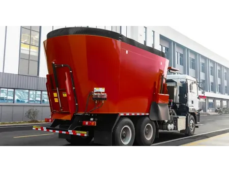 Truck-Mounted TMR Mixer