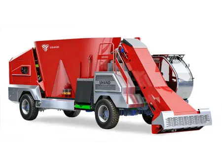 Single Auger Self-Propelled TMR Mixer