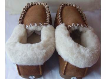 Sheepskin Moccasin Slippers