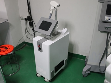 808nm Diode Laser <small>(for Hair Removal)</small>